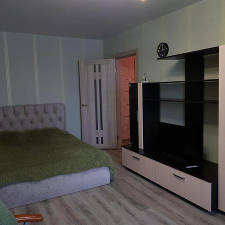 Apartment On Metro Mihalova Minsk Eksteriør billede