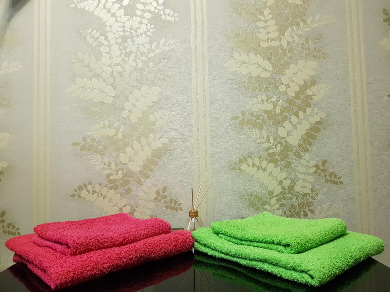 Apartment On Metro Mihalova Minsk Eksteriør billede