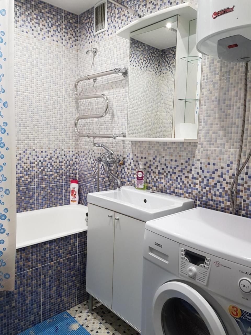 Apartment On Metro Mihalova Minsk Eksteriør billede