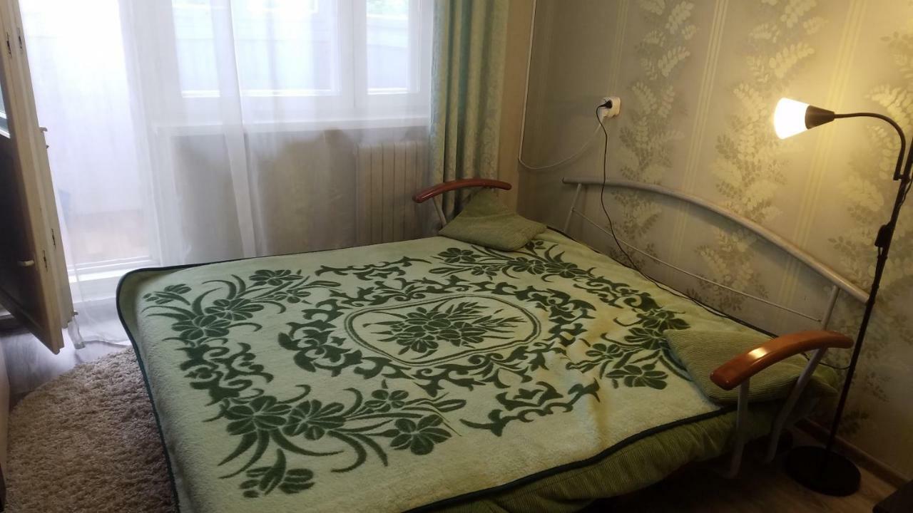 Apartment On Metro Mihalova Minsk Eksteriør billede